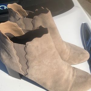Suede boots